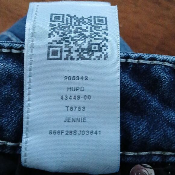 True Religion Jennie Curvy Mid Rise Super Skinny Sz 30 NWOT - Picture 11 of 11
